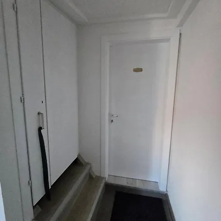 Velvet Noir Apartment Hessisch Lichtenau